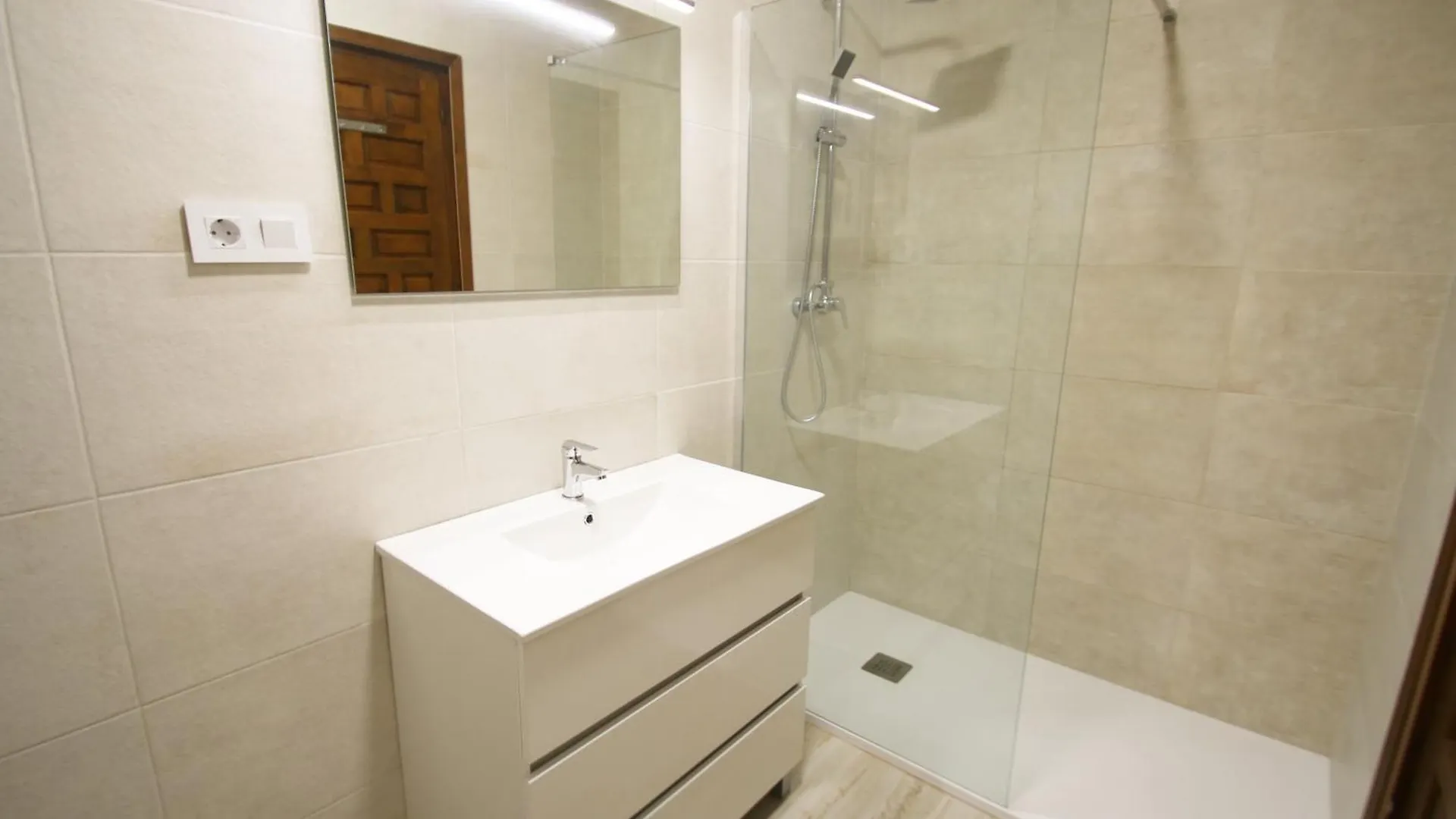 Villa Lyna Miami Playa 0*,  Spain
